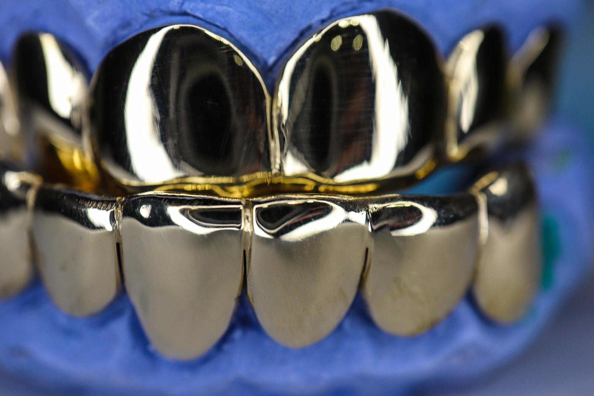 Atown Grillz "FAMOUS 12" 14k Gold Grill