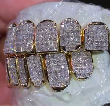 INVISIBLE SET NATURAL DIAMOND VVS DIAMOND GRILLZ